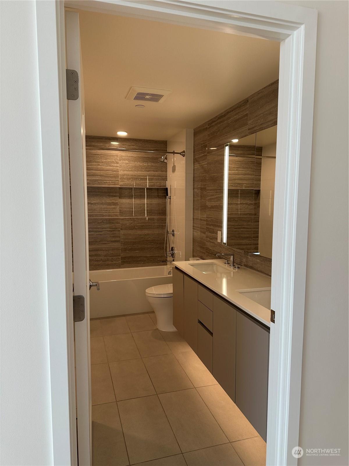 #410 Bathroom