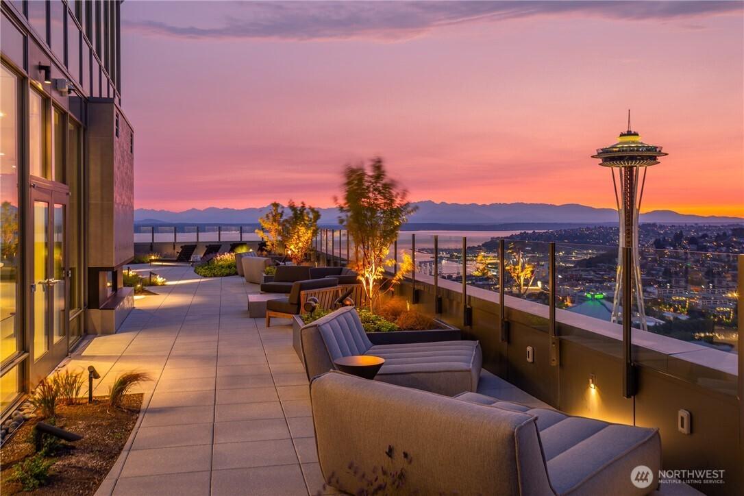 Signature Terrace